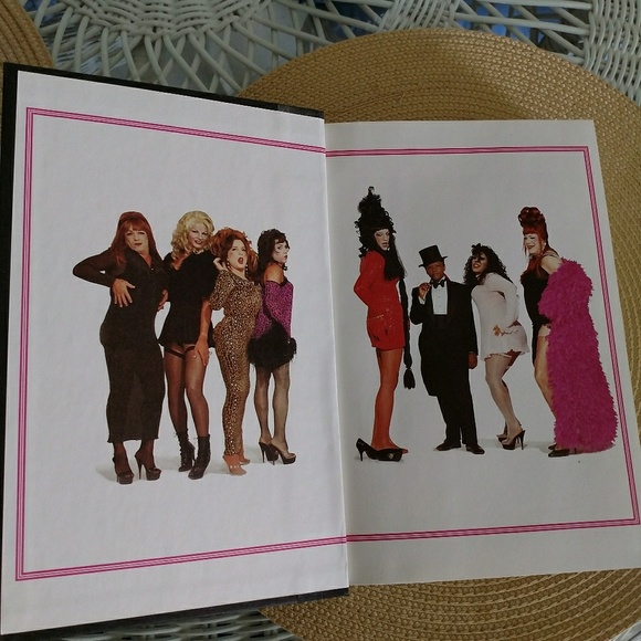 Howard Stern Miss America book - Picture 2 of 3